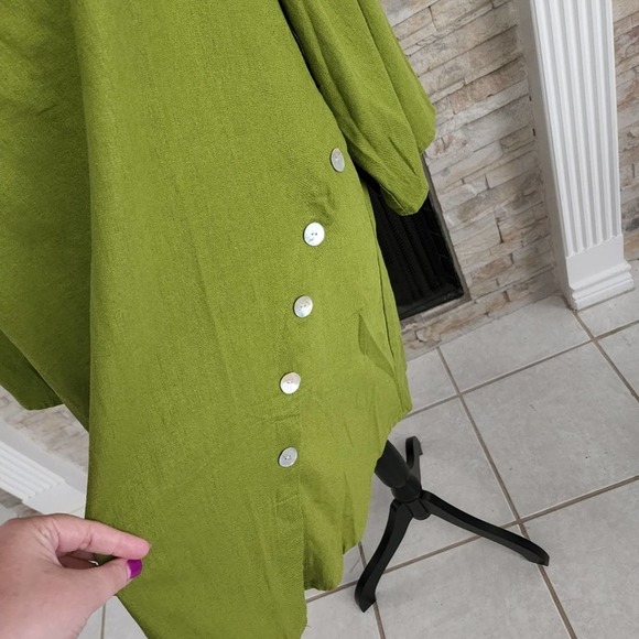 Jones new York moss green linen blend tunic length Beach blouse plus size 1X new - Picture 2 of 6